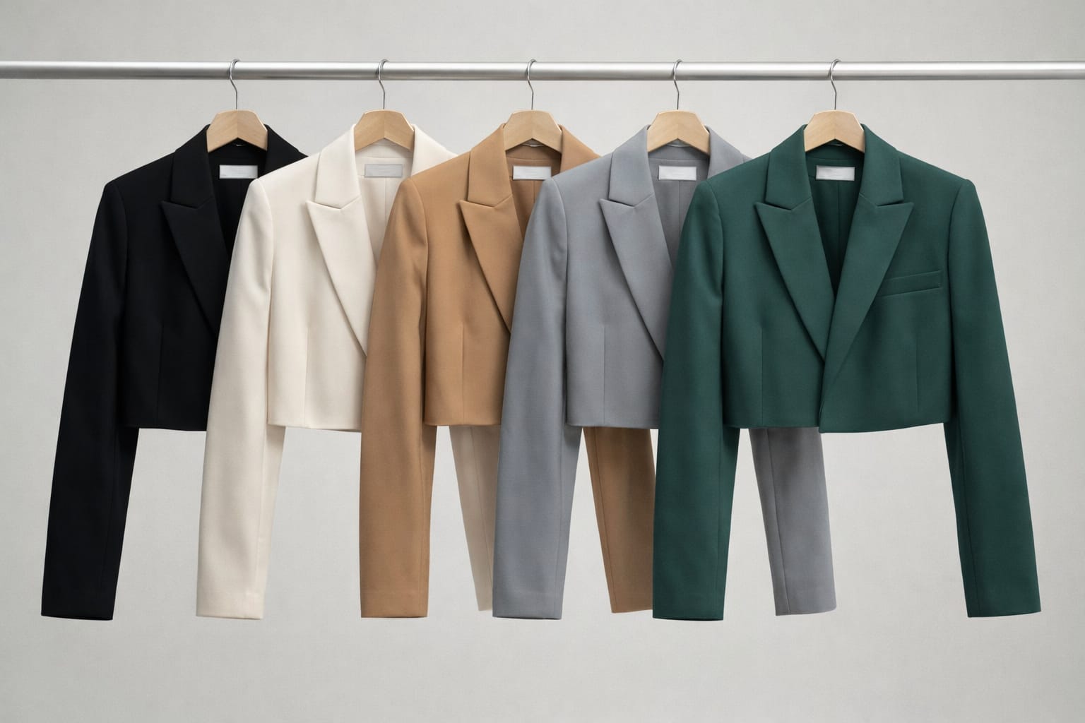 Blazer corto ribete